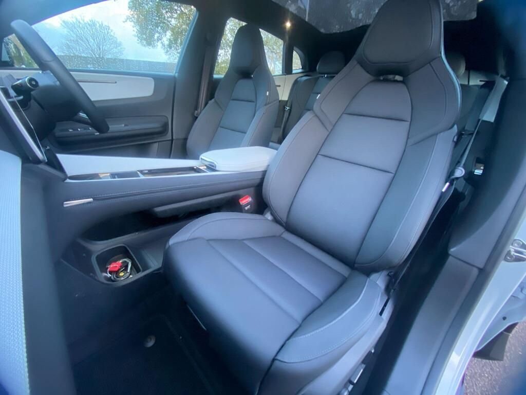 USED 2025 25 POLESTAR Polestar 4 Dual Motor 100kWh Long Range Plus SUV 5dr Electric Auto 4WD (544 ps) CAMERA+CARPLAY+NAV+F/R SENSORS