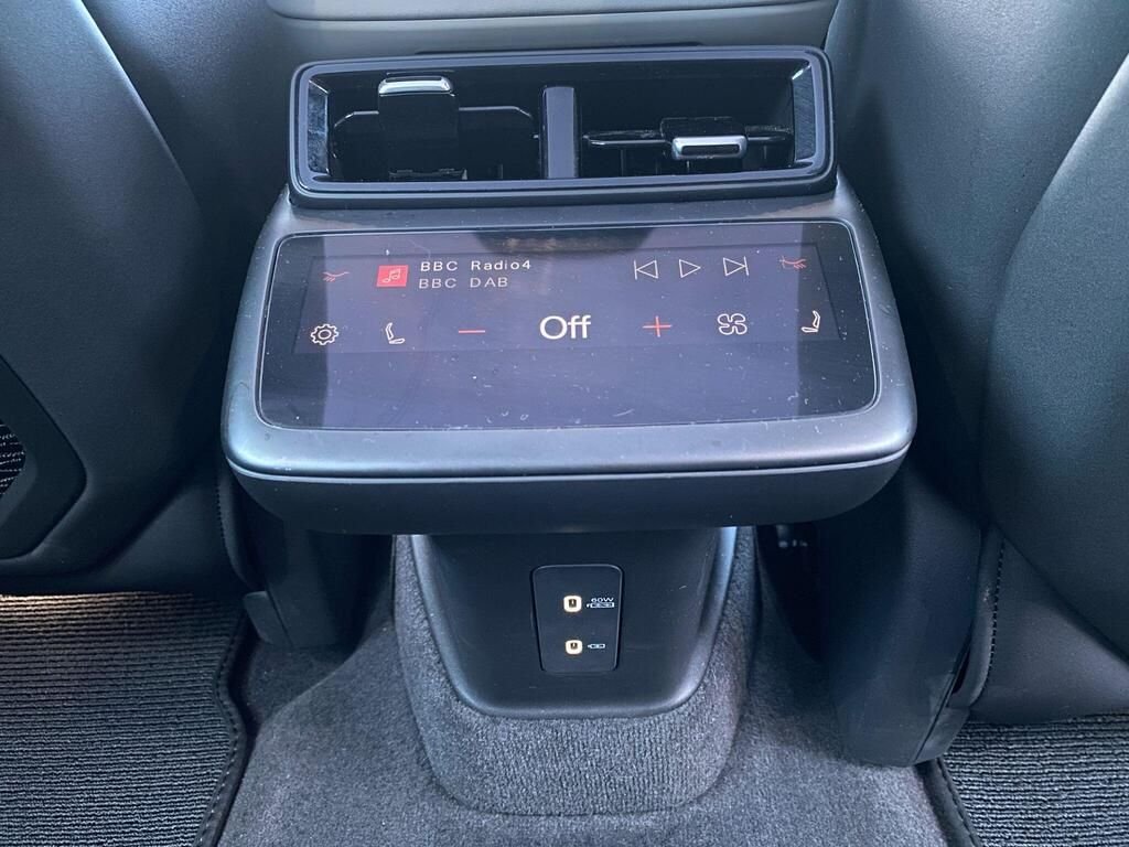 USED 2025 25 POLESTAR Polestar 4 Dual Motor 100kWh Long Range Plus SUV 5dr Electric Auto 4WD (544 ps) CAMERA+CARPLAY+NAV+F/R SENSORS