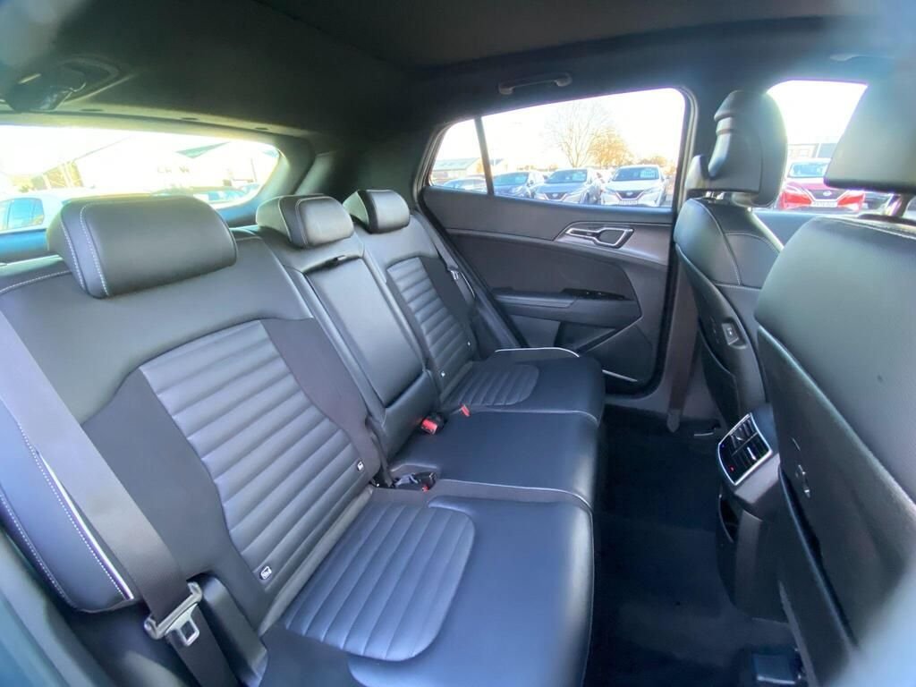 USED 2023 72 KIA SPORTAGE 1.6 T-GDi MHEV GT-Line S SUV 5dr Petrol Hybrid DCT AWD Euro 6 (s/s) (148 bhp) PANROOF+F/R SENSORS+CAMERA+H&K