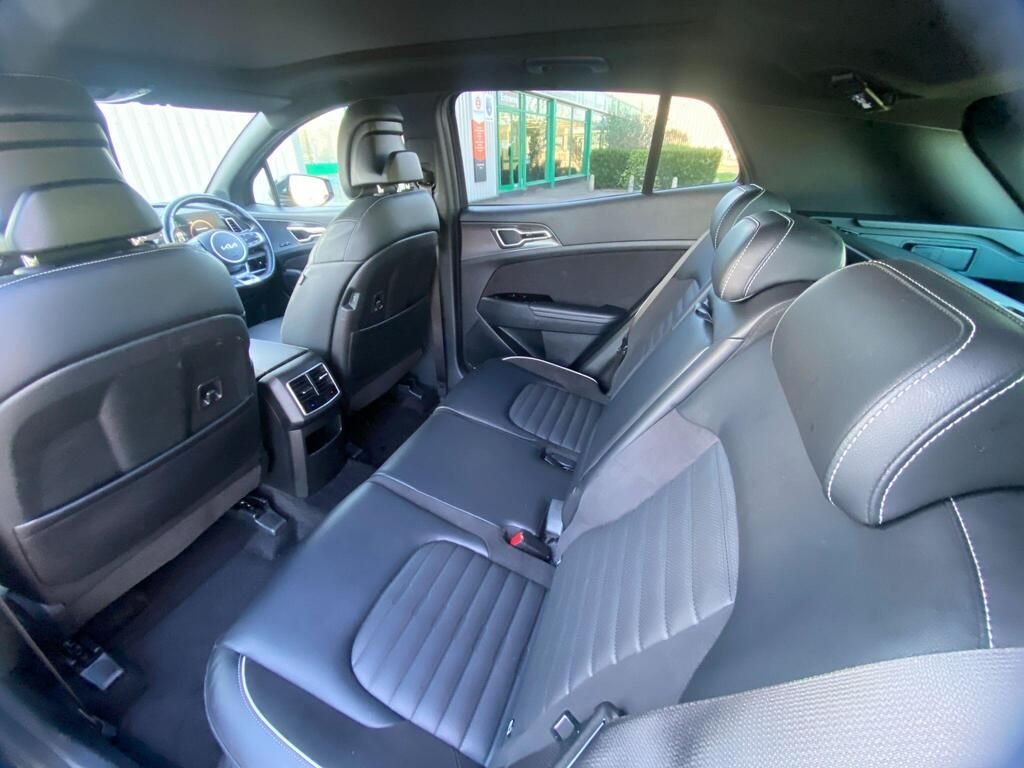 USED 2023 72 KIA SPORTAGE 1.6 T-GDi MHEV GT-Line S SUV 5dr Petrol Hybrid DCT AWD Euro 6 (s/s) (148 bhp) PANROOF+F/R SENSORS+CAMERA+H&K
