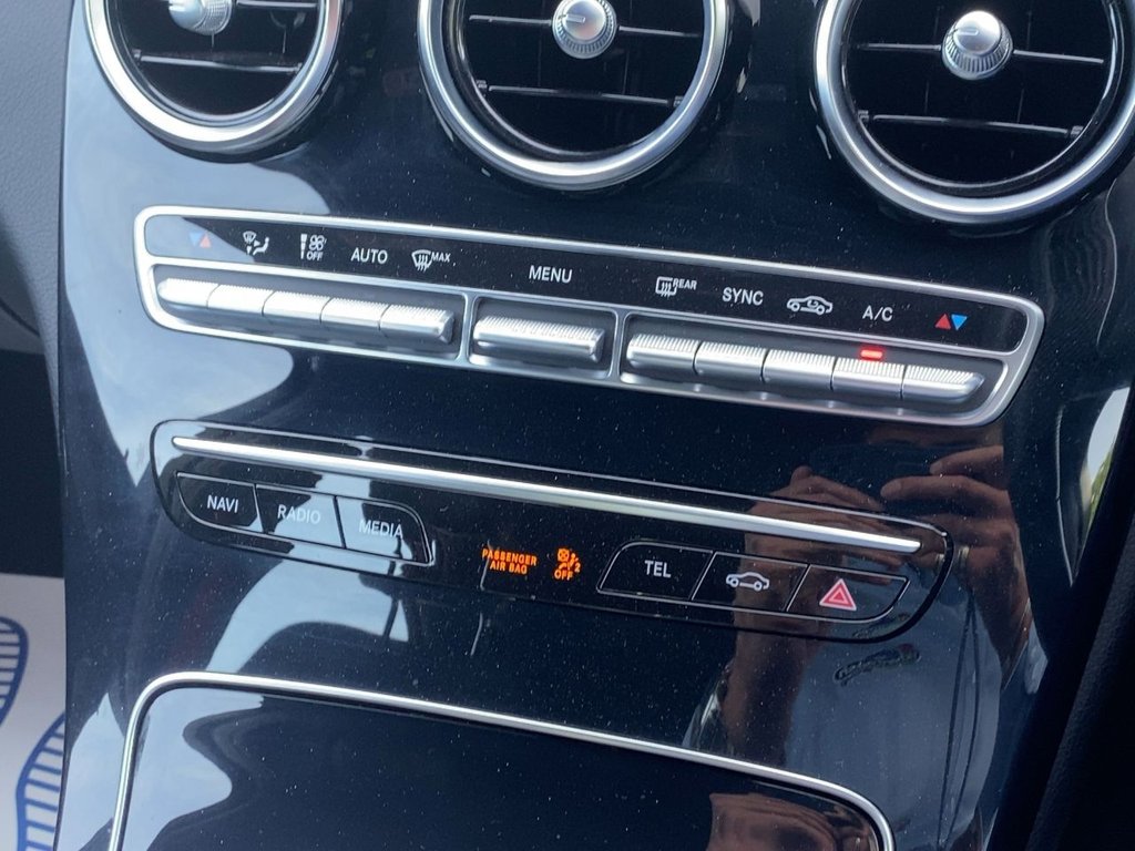 USED 2019 69 MERCEDES-BENZ C-CLASS 3.0 C43 V6 AMG (Premium) Saloon 4dr Petrol G-Tronic+ 4MATIC Euro 6 (s/s) (390 ps) COMAND SATNAV+PARK ASSIST+FSH