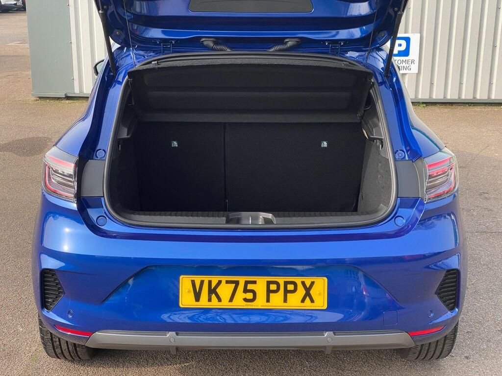 USED 2025 75 RENAULT CLIO 1.6 E-TECH esprit Alpine Hatchback 5dr Petrol Hybrid Auto Euro 6 (s/s) (145 ps) CARPLAY+NAV+CAMERA+HEATED SEAT