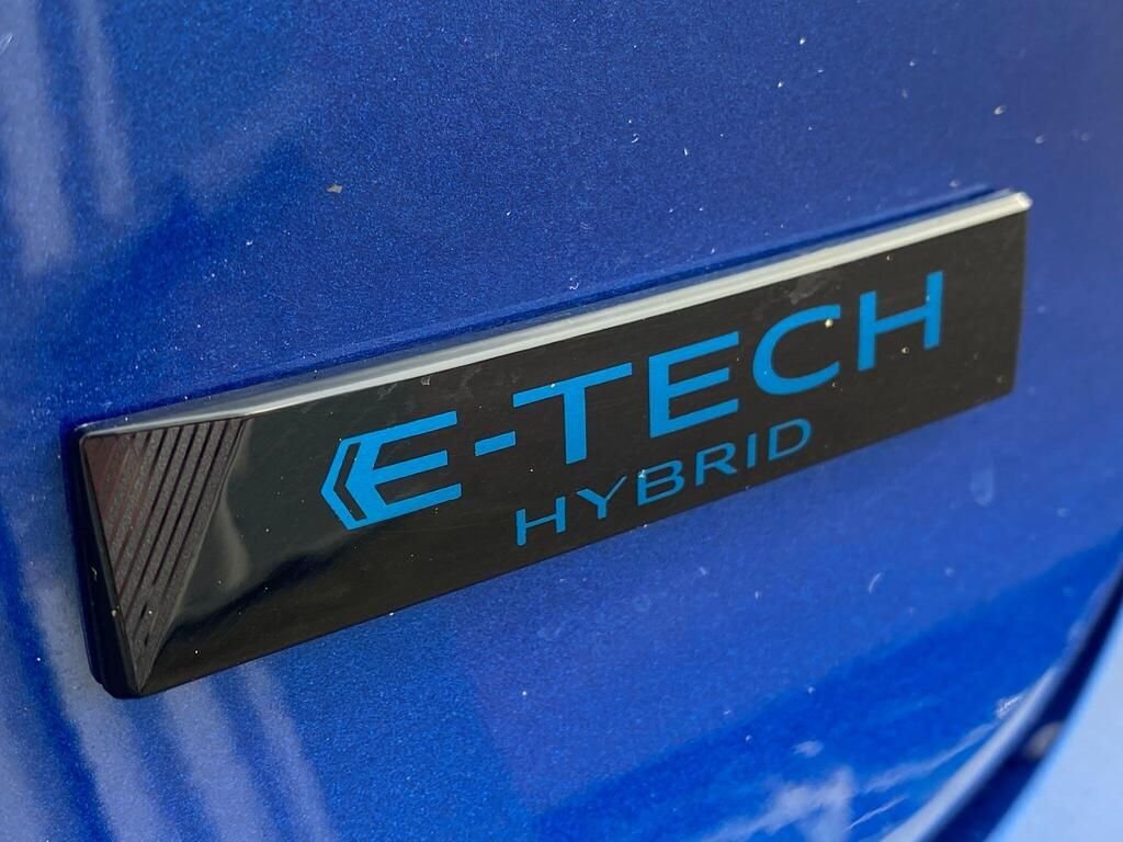 USED 2025 75 RENAULT CLIO 1.6 E-TECH esprit Alpine Hatchback 5dr Petrol Hybrid Auto Euro 6 (s/s) (145 ps) CARPLAY+NAV+CAMERA+HEATED SEAT