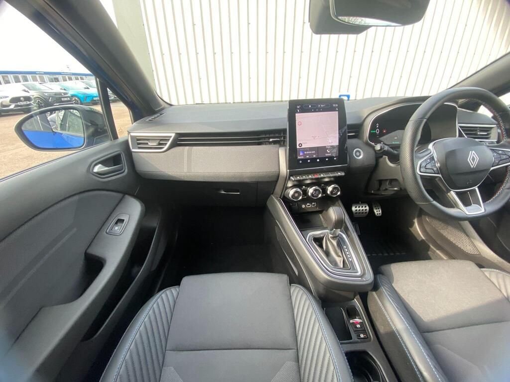 USED 2025 75 RENAULT CLIO 1.6 E-TECH esprit Alpine Hatchback 5dr Petrol Hybrid Auto Euro 6 (s/s) (145 ps) CARPLAY+NAV+CAMERA+HEATED SEAT