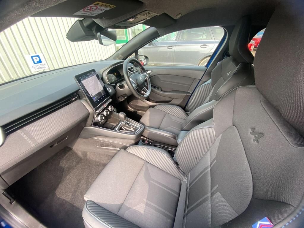 USED 2025 75 RENAULT CLIO 1.6 E-TECH esprit Alpine Hatchback 5dr Petrol Hybrid Auto Euro 6 (s/s) (145 ps) CARPLAY+NAV+CAMERA+HEATED SEAT