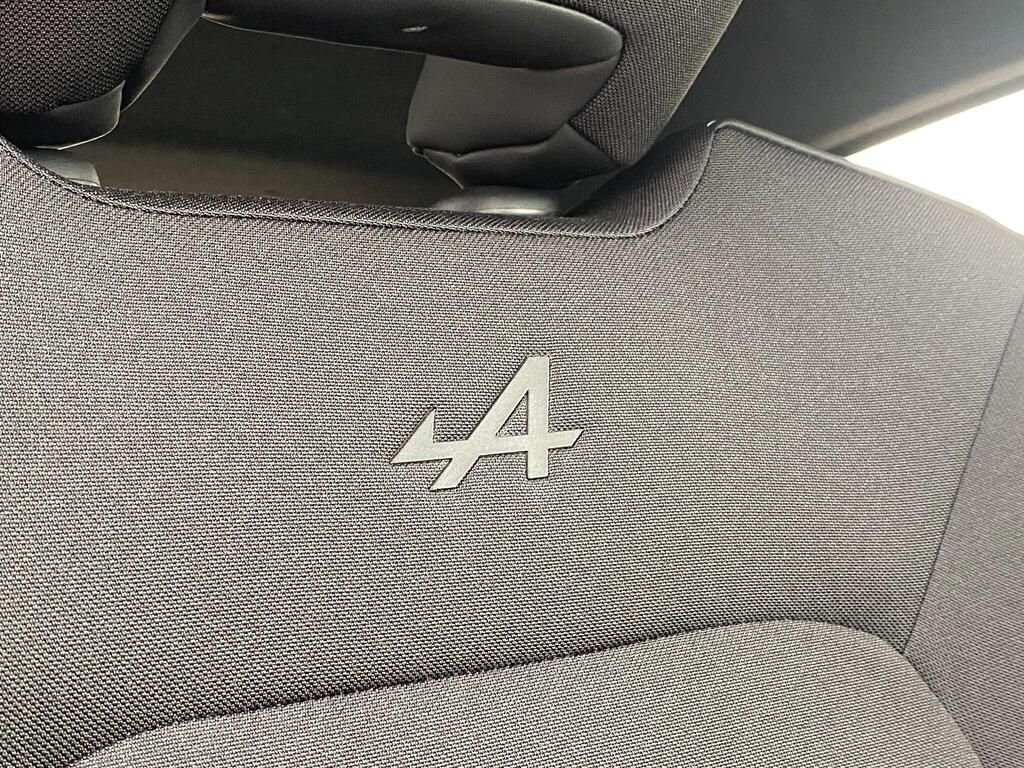USED 2025 75 RENAULT CLIO 1.6 E-TECH esprit Alpine Hatchback 5dr Petrol Hybrid Auto Euro 6 (s/s) (145 ps) CARPLAY+NAV+CAMERA+HEATED SEAT
