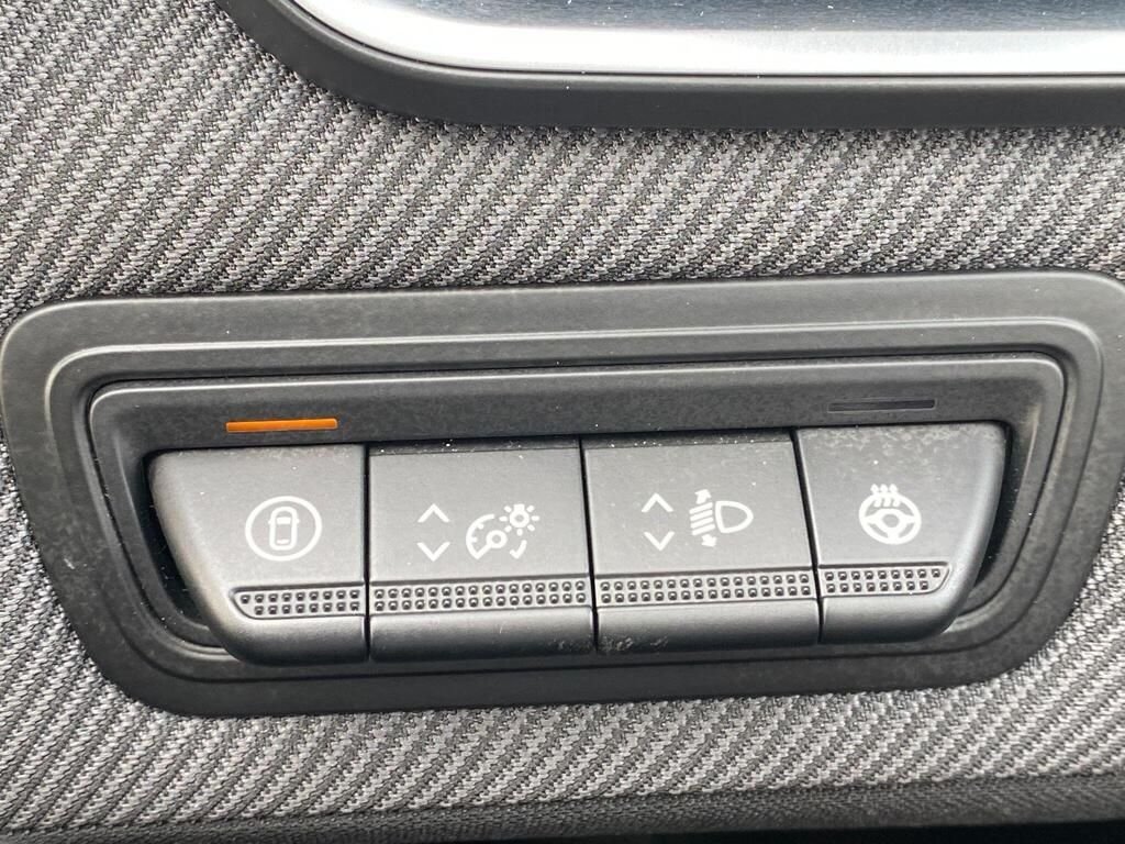 USED 2025 75 RENAULT CLIO 1.6 E-TECH esprit Alpine Hatchback 5dr Petrol Hybrid Auto Euro 6 (s/s) (145 ps) CARPLAY+NAV+CAMERA+HEATED SEAT