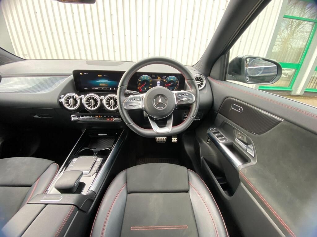 USED 2020 70 MERCEDES-BENZ GLA 1.3 GLA200 AMG Line (Premium) SUV 5dr Petrol 7G-DCT Euro 6 (s/s) (163 ps) AMG&COMFORT&PARKING&LIGHT PACK