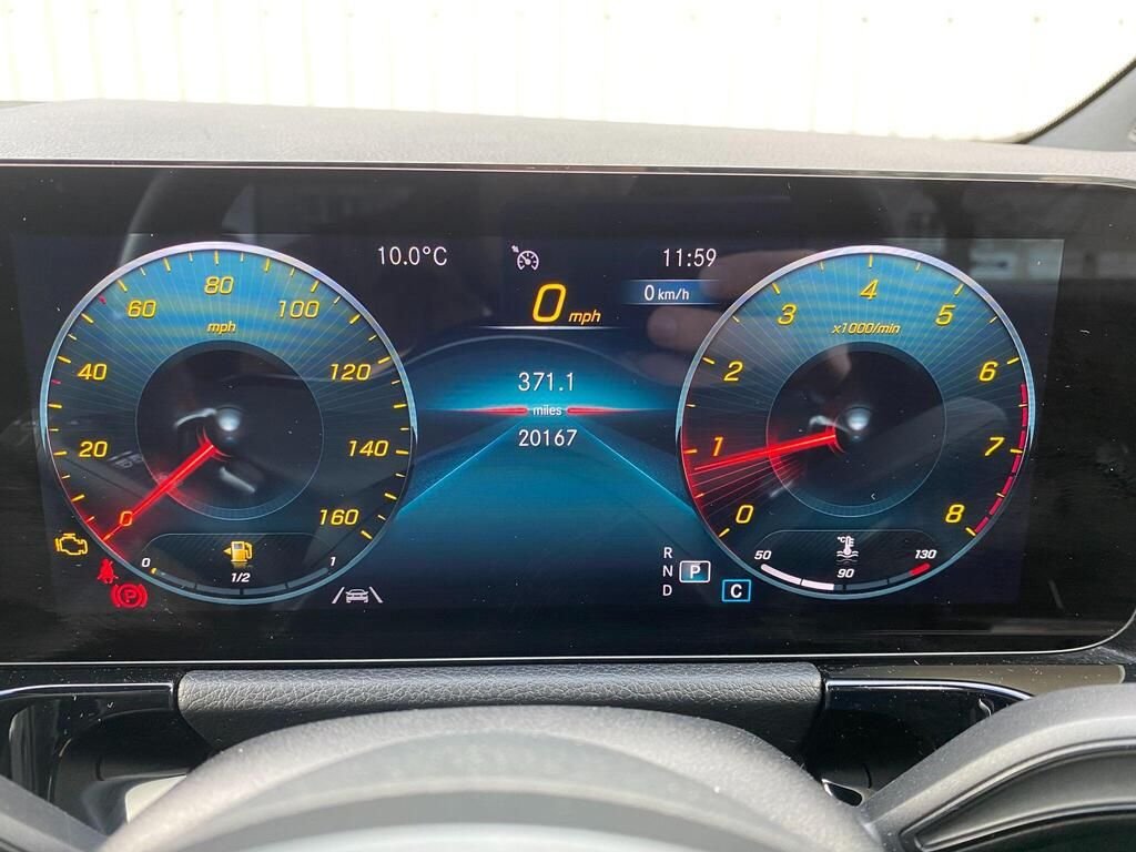 USED 2020 70 MERCEDES-BENZ GLA 1.3 GLA200 AMG Line (Premium) SUV 5dr Petrol 7G-DCT Euro 6 (s/s) (163 ps) AMG&COMFORT&PARKING&LIGHT PACK
