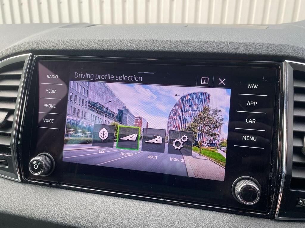 USED 2023 72 SKODA KAROQ 1.5 TSI ACT SE L SUV 5dr Petrol DSG Euro 6 (s/s) (150 ps) *CHROME&PARKING PACKS+CARPLAY*