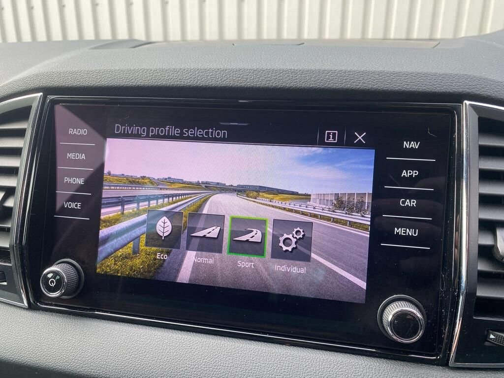 USED 2023 72 SKODA KAROQ 1.5 TSI ACT SE L SUV 5dr Petrol DSG Euro 6 (s/s) (150 ps) *CHROME&PARKING PACKS+CARPLAY*