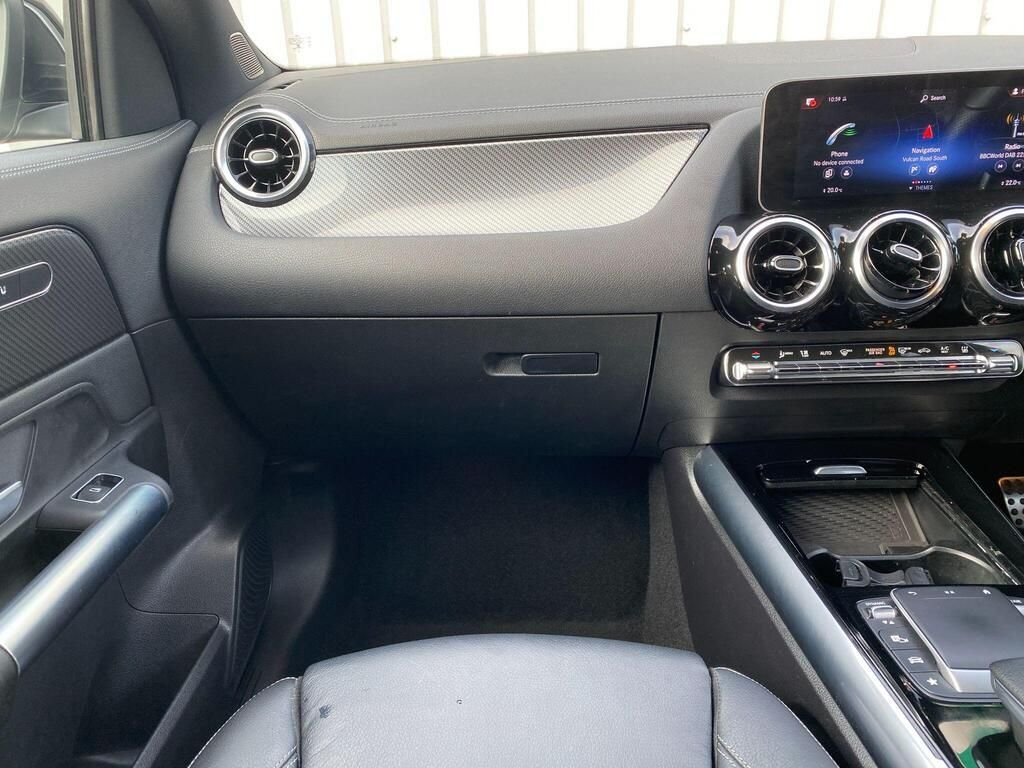 USED 2020 70 MERCEDES-BENZ GLA 1.3 GLA250e 15.6kWh Exclusive Edition SUV 5dr Petrol Plug-in Hybrid 8G-DCT Euro 6 (s/s) (218 ps) AMG&COMFORT&LIGHT&MIRROR PACKS