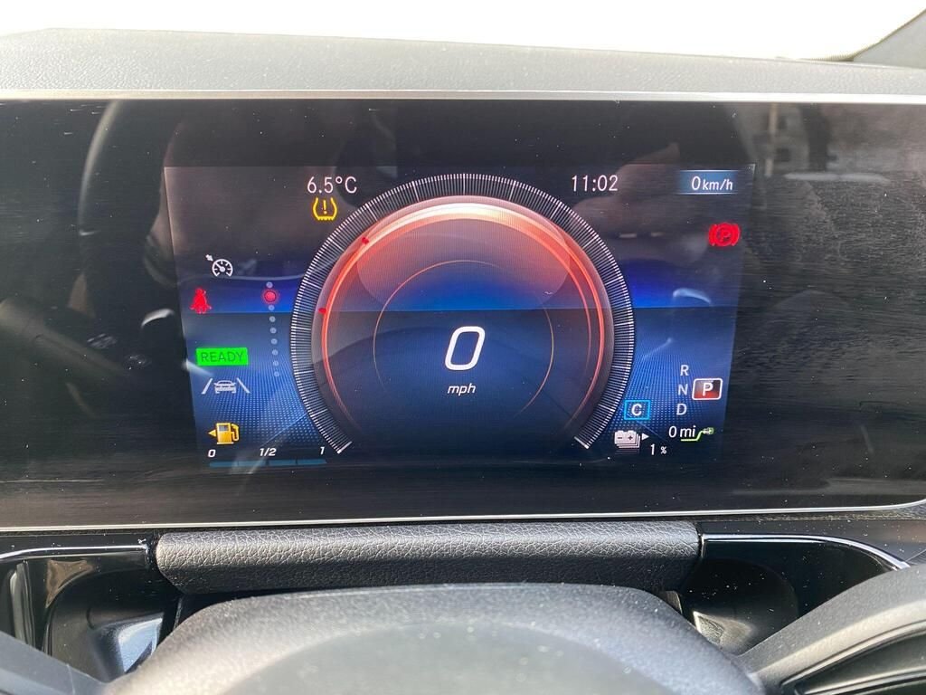 USED 2020 70 MERCEDES-BENZ GLA 1.3 GLA250e 15.6kWh Exclusive Edition SUV 5dr Petrol Plug-in Hybrid 8G-DCT Euro 6 (s/s) (218 ps) AMG&COMFORT&LIGHT&MIRROR PACKS