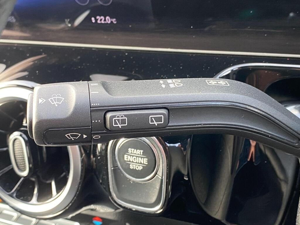 USED 2020 70 MERCEDES-BENZ GLA 1.3 GLA250e 15.6kWh Exclusive Edition SUV 5dr Petrol Plug-in Hybrid 8G-DCT Euro 6 (s/s) (218 ps) AMG&COMFORT&LIGHT&MIRROR PACKS