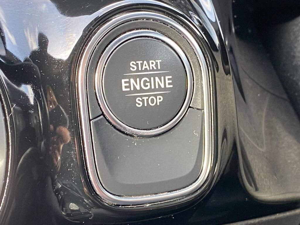 USED 2020 70 MERCEDES-BENZ GLA 1.3 GLA250e 15.6kWh Exclusive Edition SUV 5dr Petrol Plug-in Hybrid 8G-DCT Euro 6 (s/s) (218 ps) AMG&COMFORT&LIGHT&MIRROR PACKS