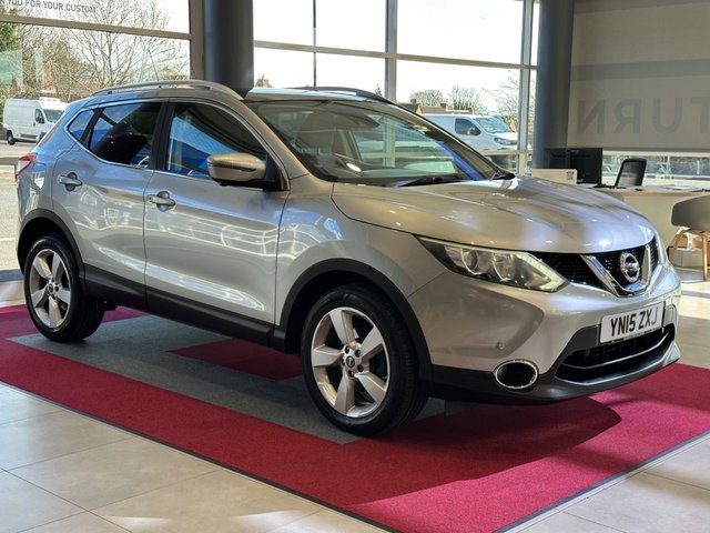 View our Nissan Qashqai range