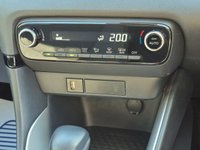 USED 2022 72 TOYOTA YARIS 1.5 VVT-h Design 5dr Petrol Hybrid E-CVT  ** 1 Private Owner + Full Toyota Service History **