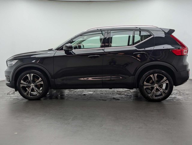 USED 2021 71 VOLVO XC40 2.0 XC40 Inscription Pro B4 MHEV Auto 5dr CLICK & COLLECT/ HOME DELIVERY