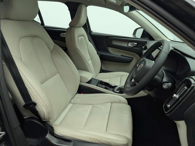 USED 2021 71 VOLVO XC40 2.0 XC40 Inscription Pro B4 MHEV Auto 5dr CLICK & COLLECT/ HOME DELIVERY