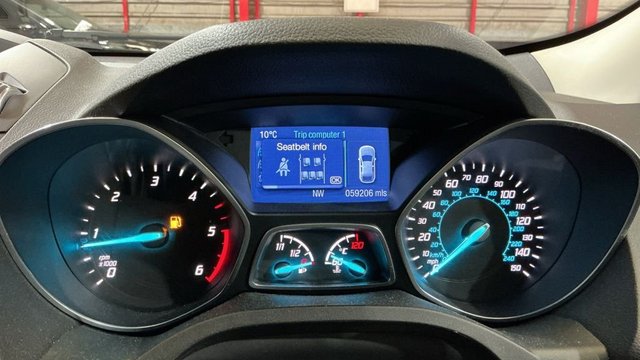 2015 FORD KUGA - Photo 8