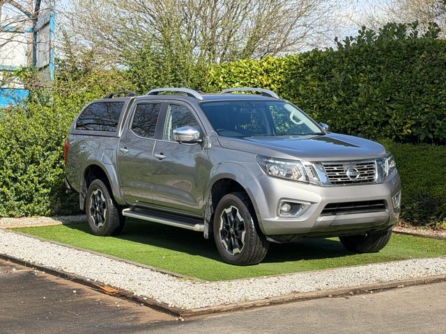 View our Nissan Navara 2.3 dCi Tekna Pickup Double Cab 4dr Diesel Auto 4WD Euro 6 (190 ps)