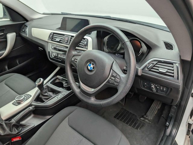 USED 2018 68 BMW 2 SERIES 1.5 218i SE 2dr CLICK & COLLECT/ HOME DELIVERY