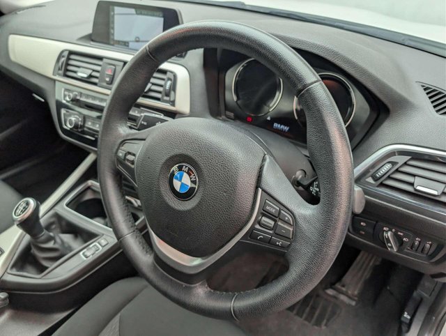 USED 2018 68 BMW 2 SERIES 1.5 218i SE 2dr CLICK & COLLECT/ HOME DELIVERY