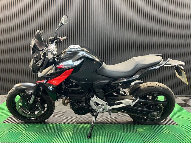 View our BMW F 900 R