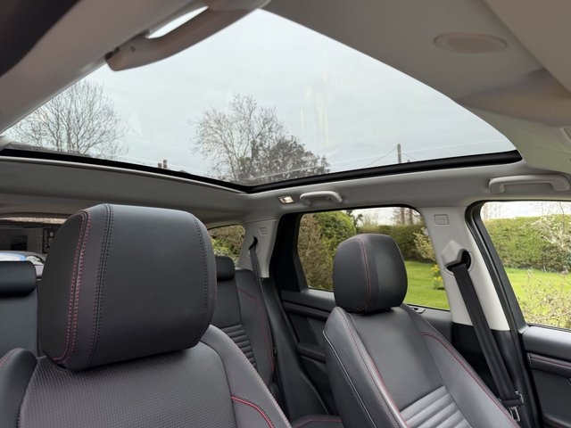 2022 Land Rover DISCOVERY SPORT - Photo 10