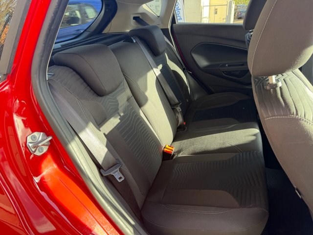 2013 FORD FIESTA - Photo 3