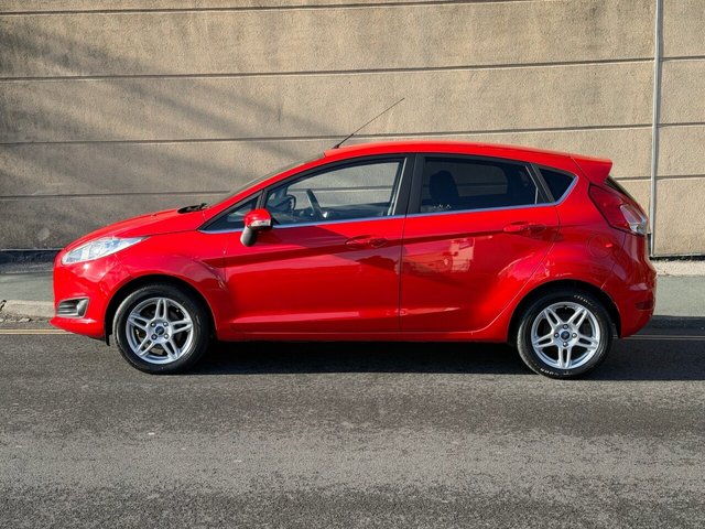 2013 FORD FIESTA - Photo 9