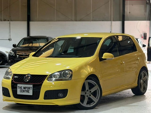 View our VOLKSWAGEN GOLF