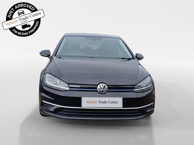 2018 VOLKSWAGEN GOLF - Photo 2