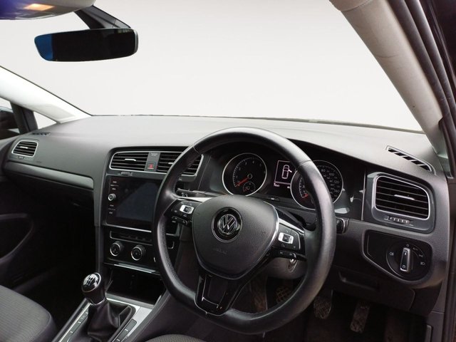 2018 VOLKSWAGEN GOLF - Photo 4