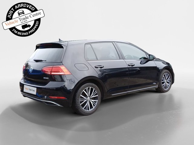 2018 VOLKSWAGEN GOLF - Photo 3