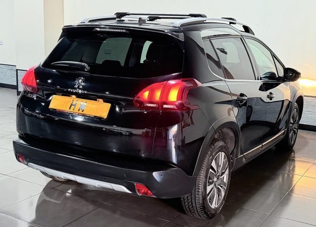 2018 PEUGEOT 2008 - Photo 2