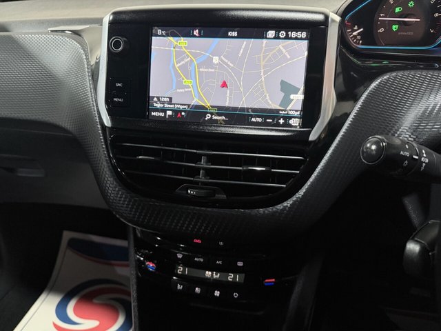 2018 PEUGEOT 2008 - Photo 10