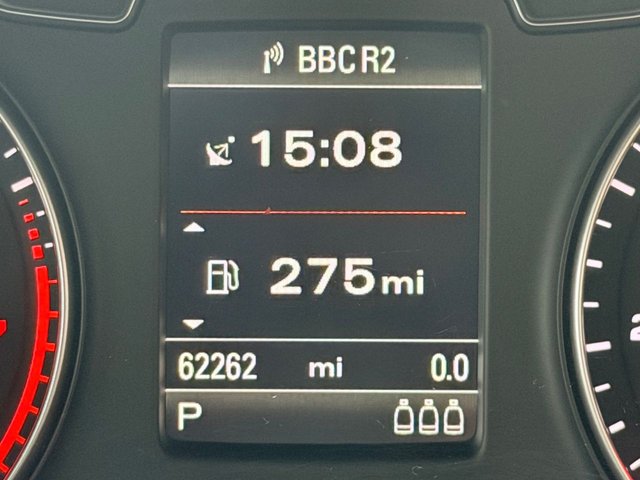 2017 AUDI Q3 - Photo 2