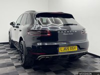 USED 2016 65 PORSCHE MACAN 3.6T V6 Turbo SUV 5dr Petrol PDK 4WD Euro 6 (s/s) (400 ps) 2 Previous Owners / Pan Roof / Sat Nav / Red Leather / DAB Radio / Reverse Camera / Bluetooth