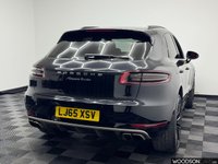 USED 2016 65 PORSCHE MACAN 3.6T V6 Turbo SUV 5dr Petrol PDK 4WD Euro 6 (s/s) (400 ps) 2 Previous Owners / Pan Roof / Sat Nav / Red Leather / DAB Radio / Reverse Camera / Bluetooth