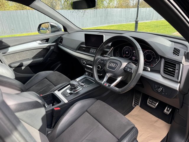 2018 AUDI Q5 - Photo 2