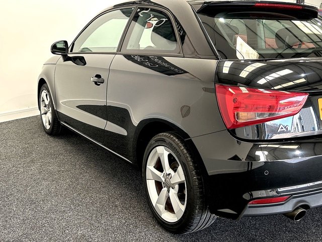 2015 AUDI A1 - Photo 11