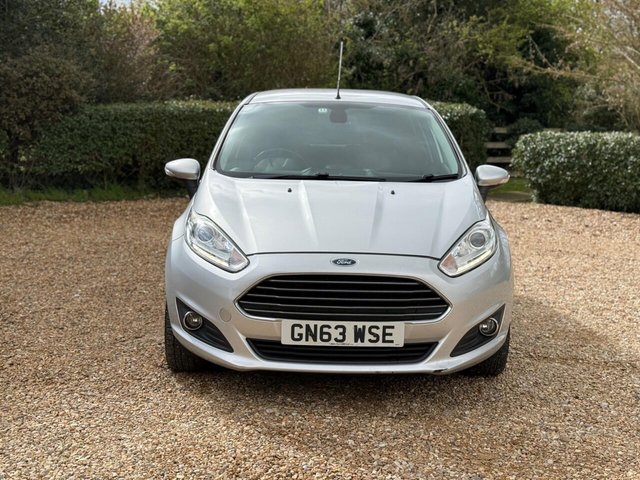2013 FORD FIESTA - Photo 2