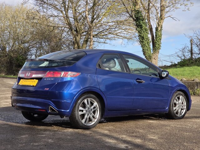 2010 HONDA CIVIC - Photo 11