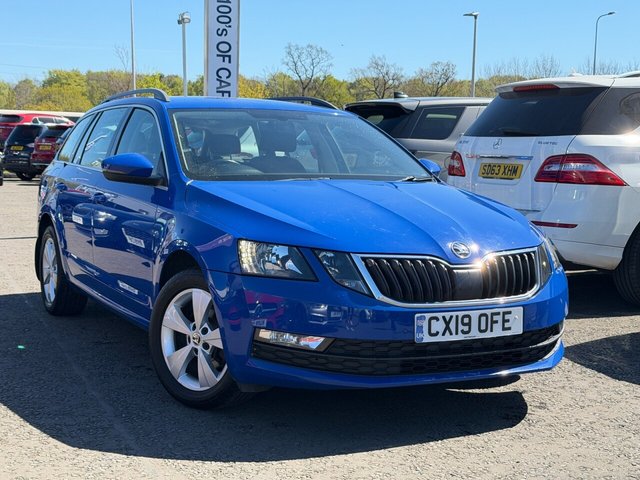 View our Skoda Octavia 1.0 TSI GPF SE Technology Estate 5dr Petrol DSG Euro 6 (s/s) (115 ps)