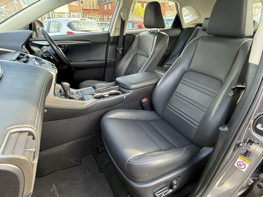 USED 2018 18 LEXUS NX 2.5 300h SE SUV 5dr Petrol Hybrid E-CVT FWD Euro 6 (s/s) (197 ps) FULL LEXUS HISTORY