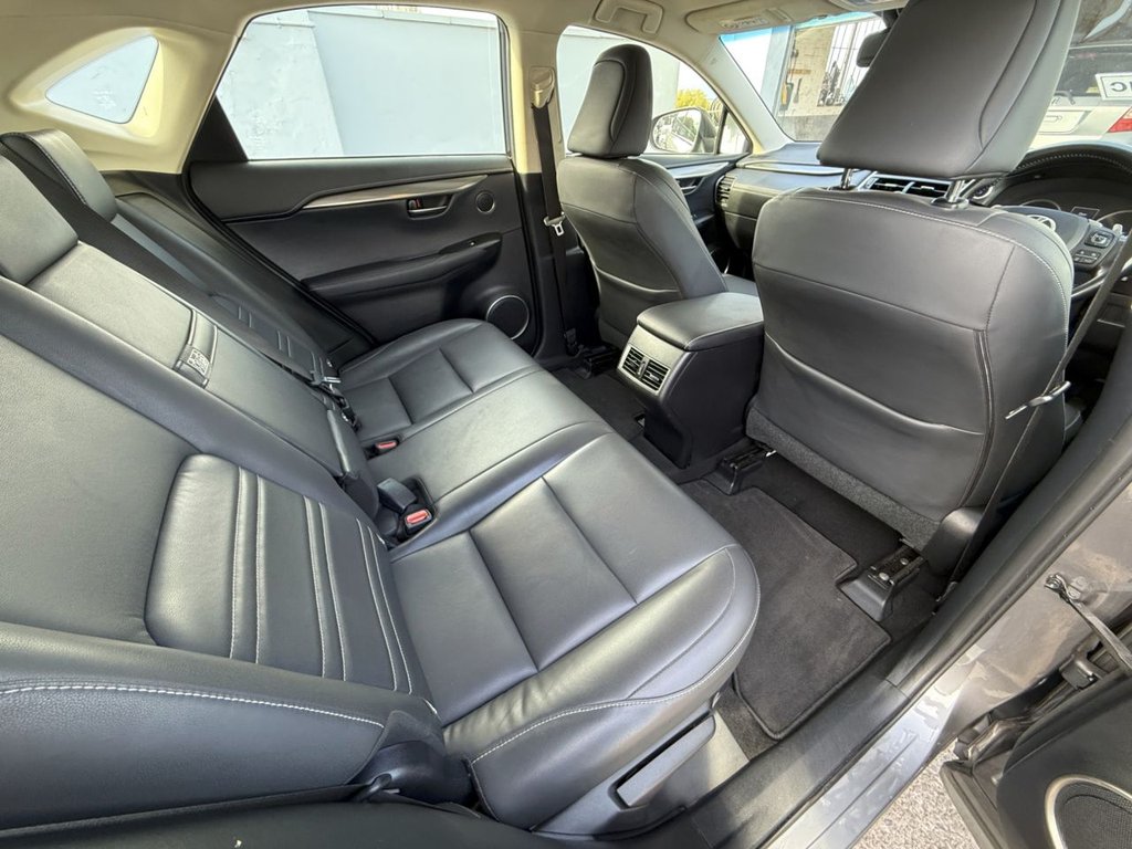 USED 2018 18 LEXUS NX 2.5 300h SE SUV 5dr Petrol Hybrid E-CVT FWD Euro 6 (s/s) (197 ps) FULL LEXUS HISTORY