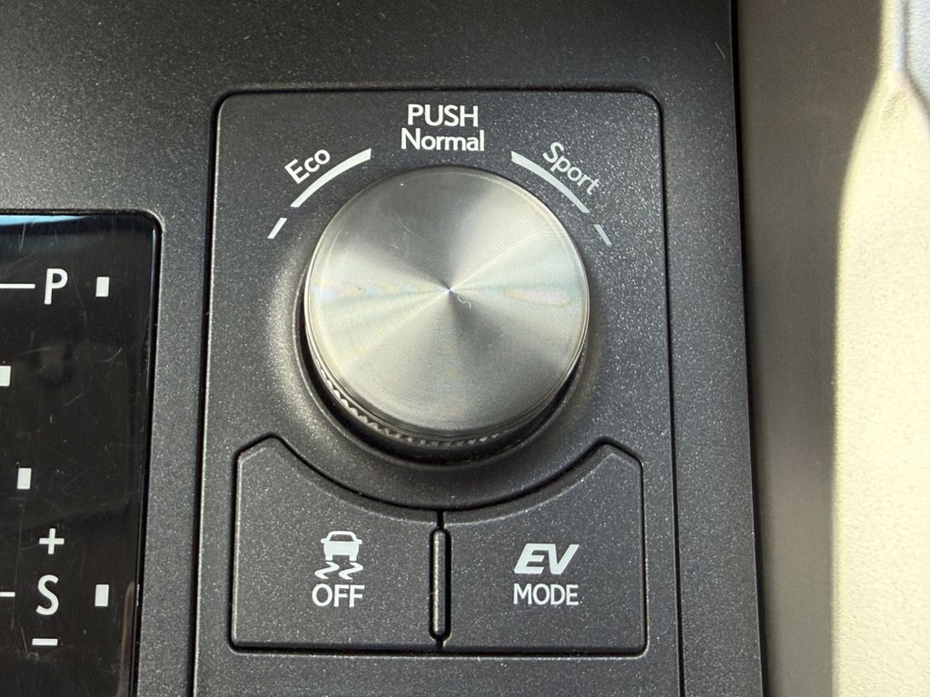 USED 2018 18 LEXUS NX 2.5 300h SE SUV 5dr Petrol Hybrid E-CVT FWD Euro 6 (s/s) (197 ps) FULL LEXUS HISTORY