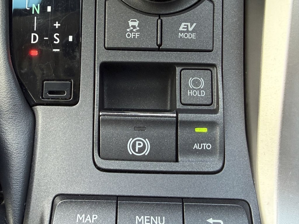USED 2018 18 LEXUS NX 2.5 300h SE SUV 5dr Petrol Hybrid E-CVT FWD Euro 6 (s/s) (197 ps) FULL LEXUS HISTORY