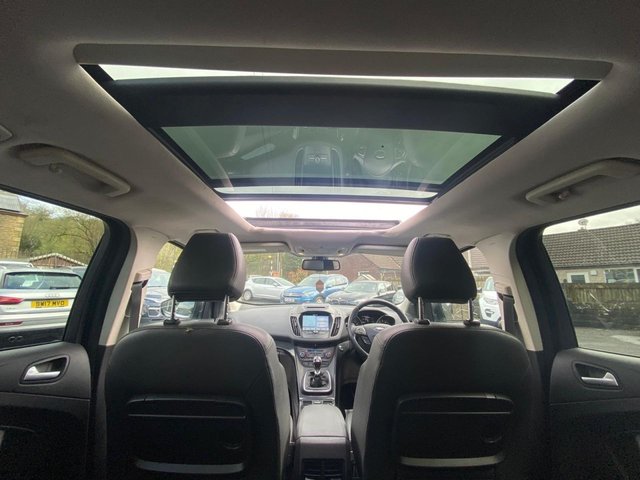 2017 FORD KUGA - Photo 12